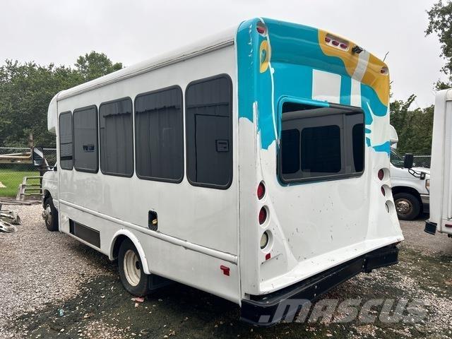 Ford E-350 Minibüsler