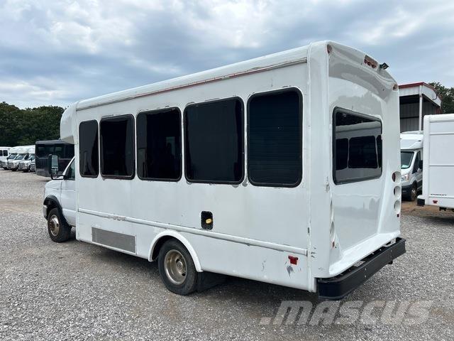 Ford E-350 Minibüsler