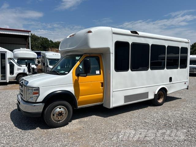 Ford E-350 Minibüsler