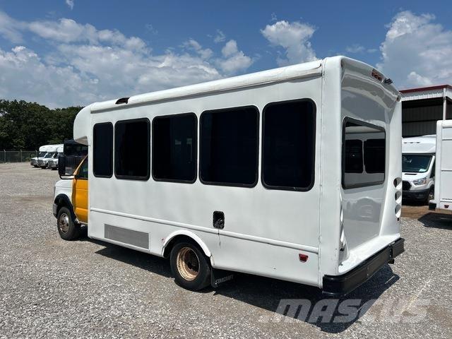 Ford E-350 Minibüsler