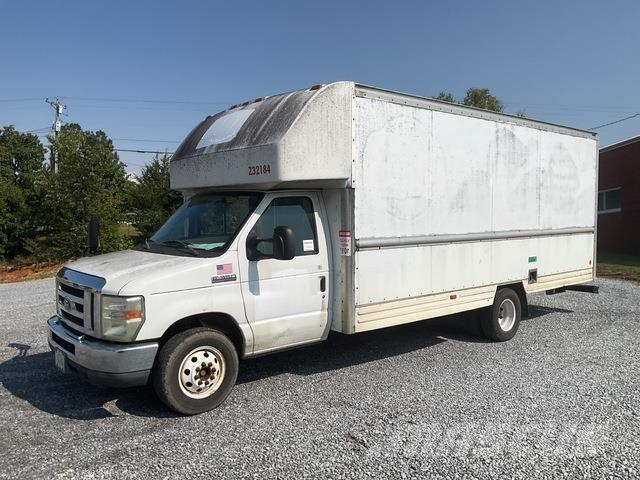 Ford E-350 Kapali kasa kamyonlar