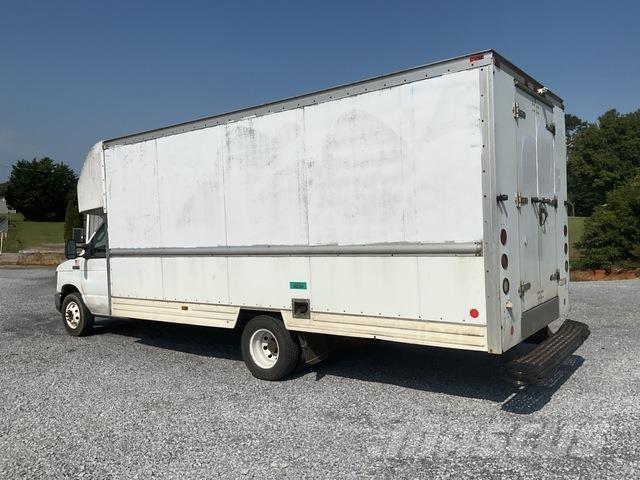 Ford E-350 Kapali kasa kamyonlar