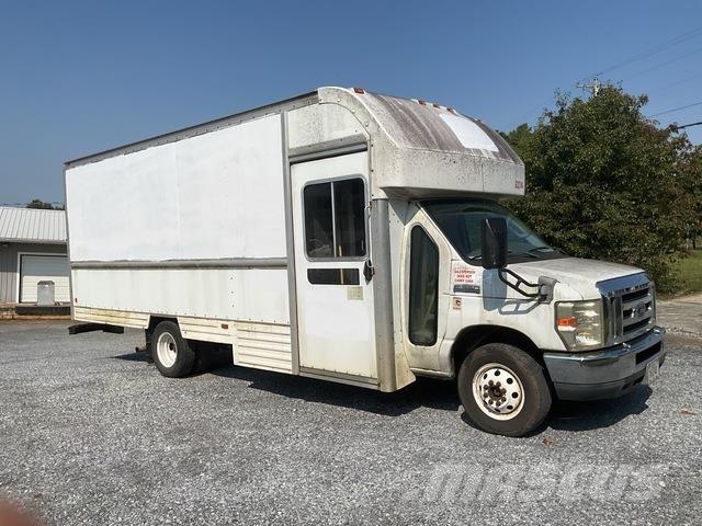 Ford E-350 Kapali kasa kamyonlar