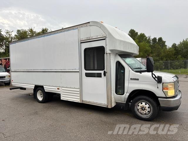 Ford E-350 Panel vanlar