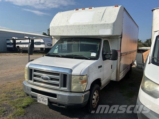 Ford E-350 Kapali kasa kamyonetler