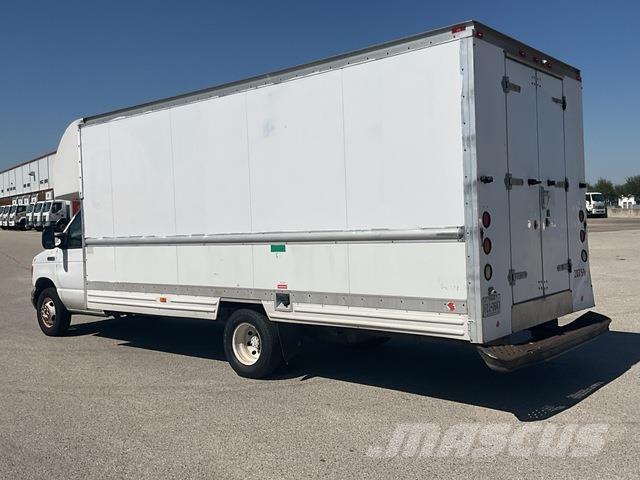 Ford E-350 Kapali kasa kamyonlar