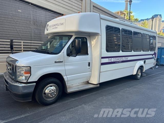 Ford E-450 Minibüsler