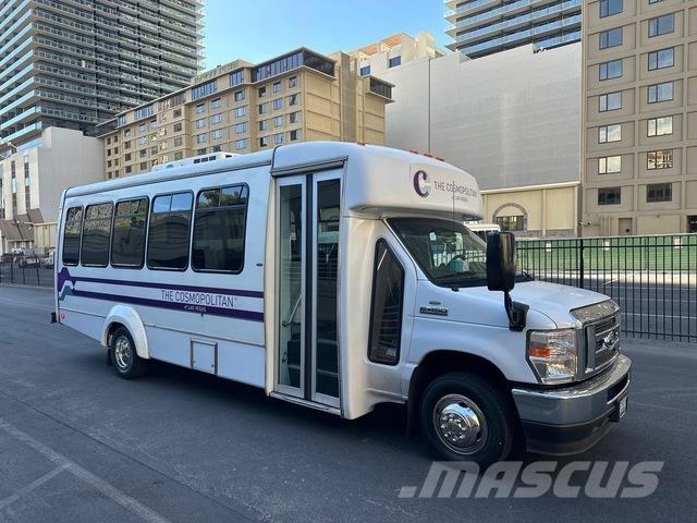 Ford E-450 Minibüsler