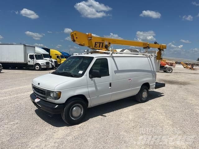 Ford E350 Kapali kasa kamyonlar