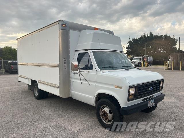 Ford E350 Kapali kasa kamyonlar