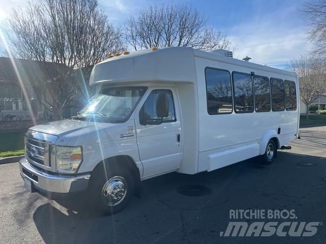 Ford E450 Panel vanlar