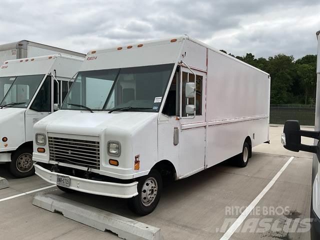 Ford Econoline Kapali kasa kamyonetler
