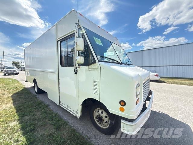 Ford Econoline Kapali kasa kamyonetler