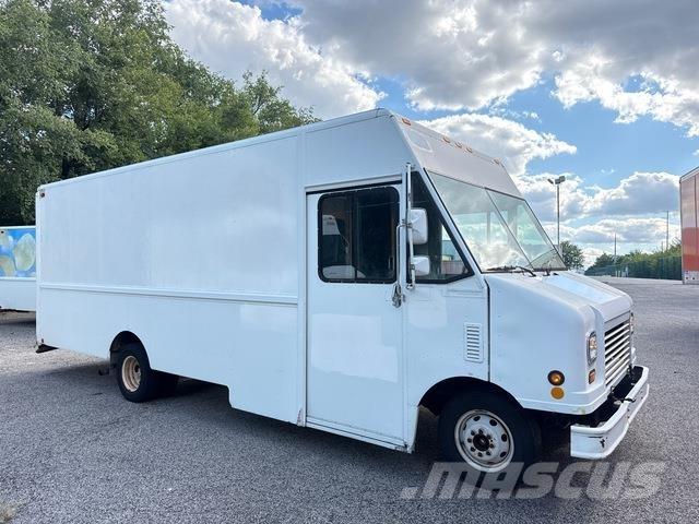 Ford Econoline Kapali kasa kamyonetler