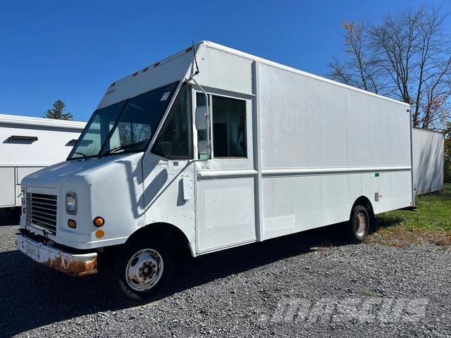 Ford Econoline Kapali kasa kamyonetler