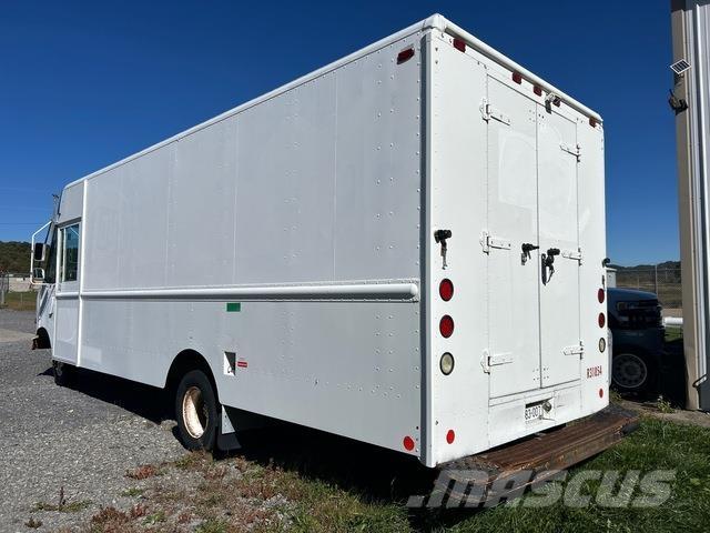 Ford Econoline Kapali kasa kamyonetler