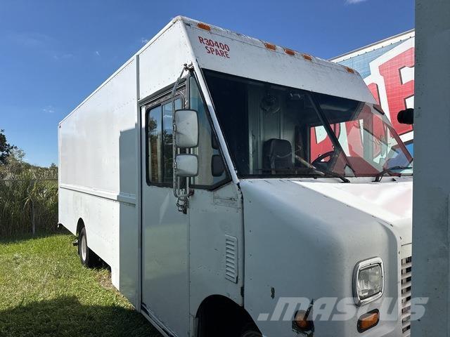 Ford Econoline Kapali kasa kamyonetler