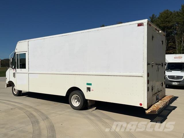 Ford Econoline Kapali kasa kamyonetler