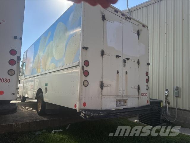 Ford Econoline Kapali kasa kamyonetler