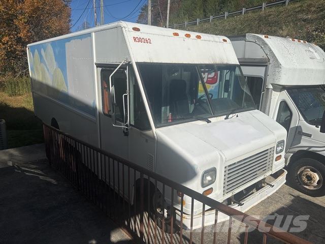 Ford Econoline Kapali kasa kamyonetler