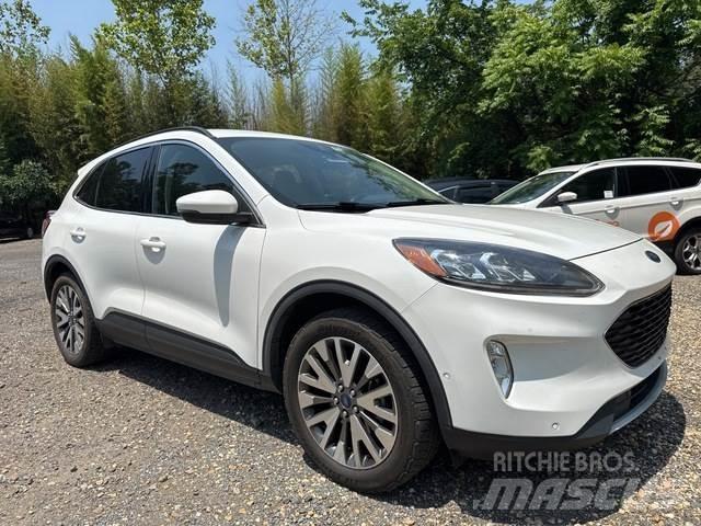 Ford Escape Otomobiller