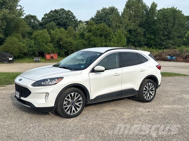 Ford Escape Otomobiller