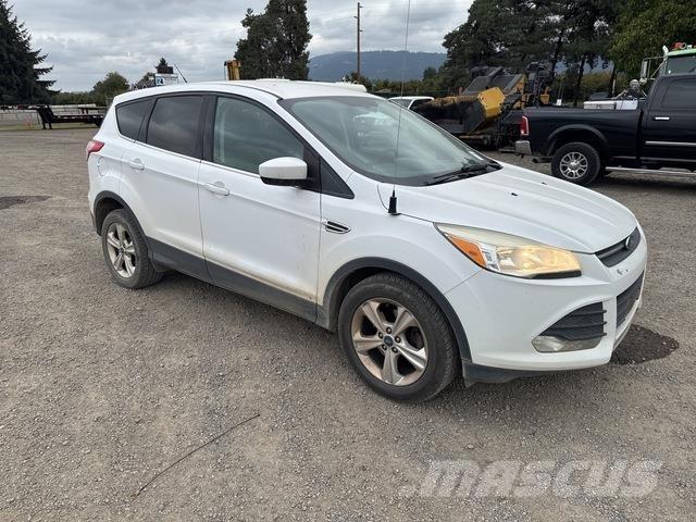 Ford Escape Otomobiller