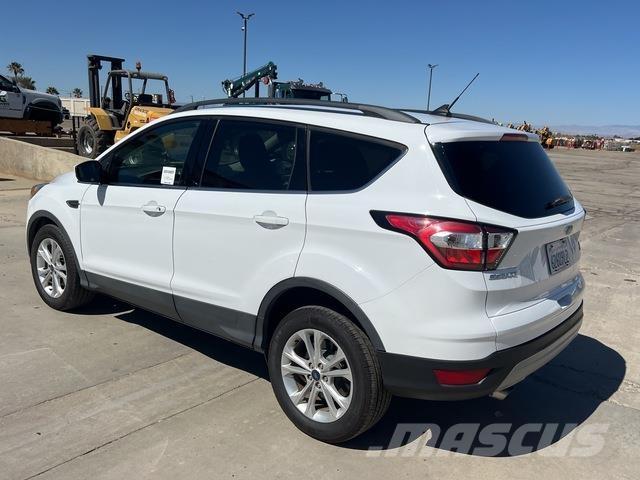 Ford Escape Otomobiller