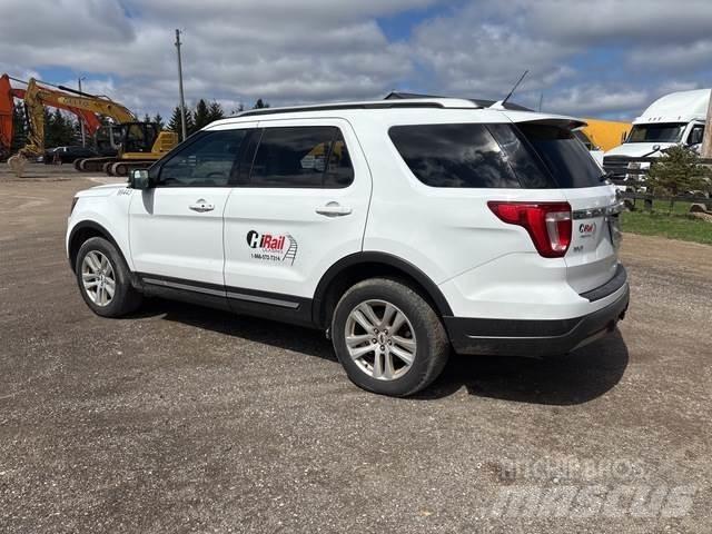 Ford Explorer Otomobiller