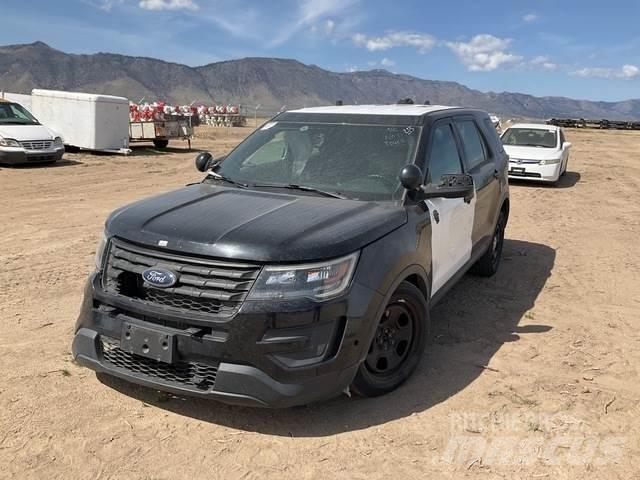 Ford Explorer Otomobiller