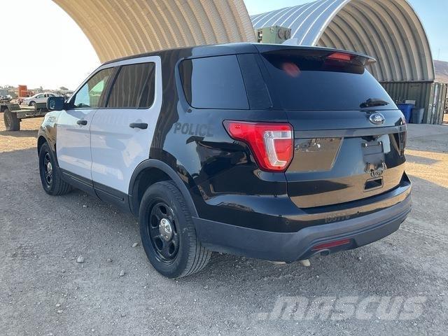 Ford Explorer Otomobiller
