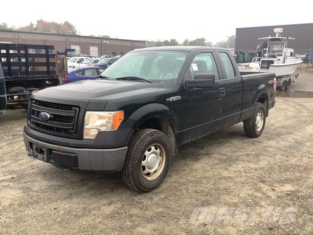 Ford F-150 XL Pikaplar