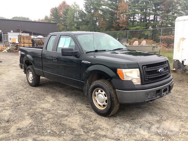 Ford F-150 XL Pikaplar