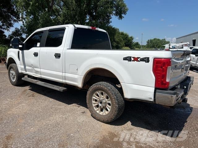 Ford F-250 Pikaplar