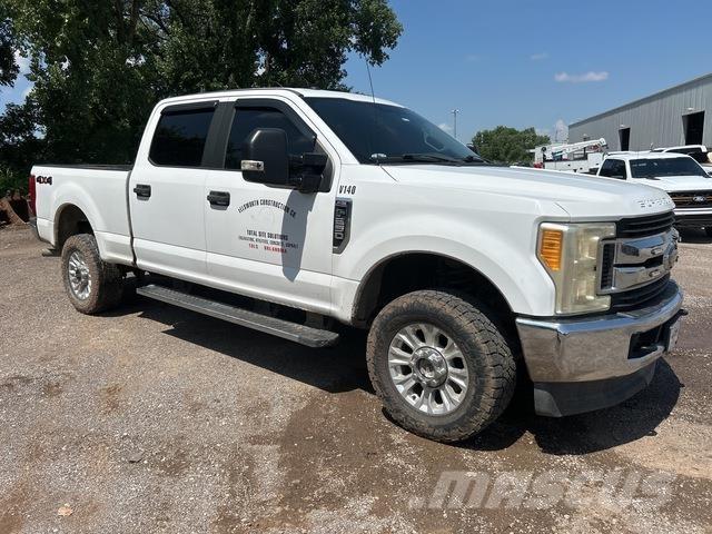 Ford F-250 Pikaplar