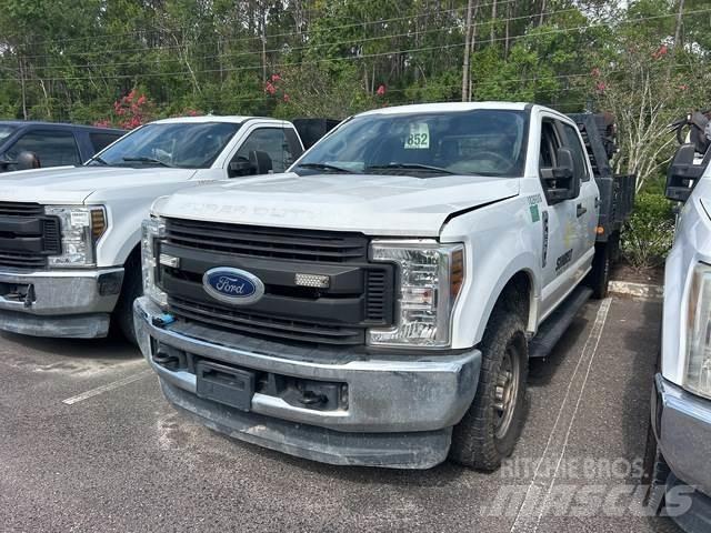 Ford F-250 Flatbed kamyonlar
