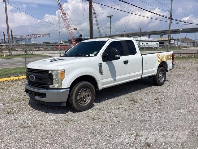 Ford F-250 Pikaplar