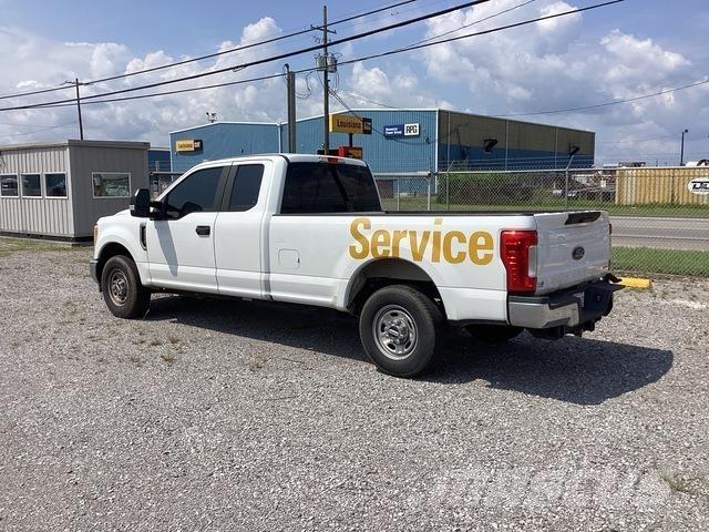 Ford F-250 Pikaplar