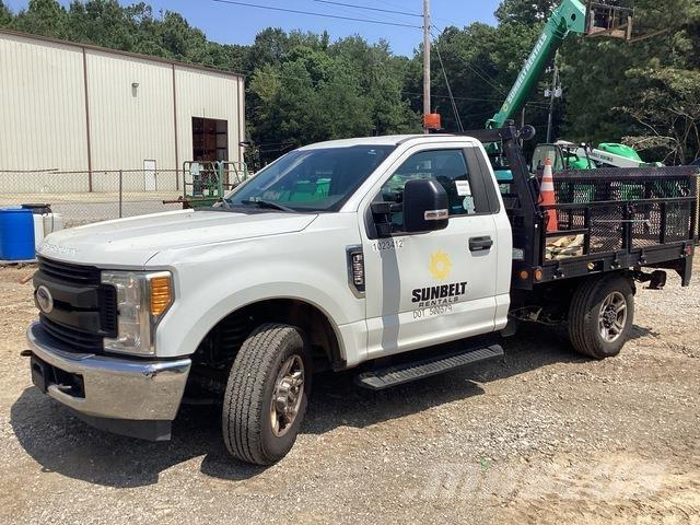 Ford F-250 Flatbed kamyonlar
