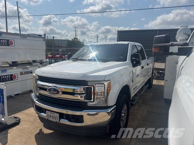 Ford F-250 Pikaplar