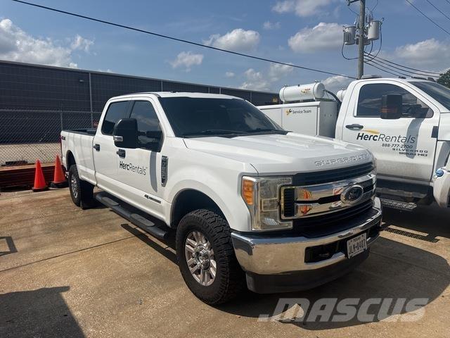 Ford F-250 Pikaplar