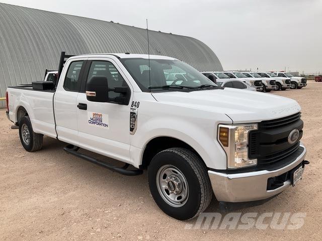 Ford F-250 Pikaplar