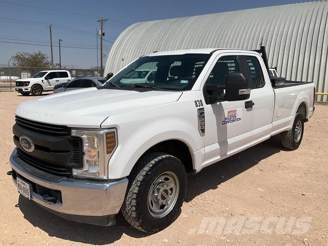 Ford F-250 Pikaplar