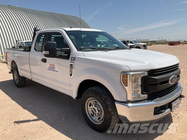Ford F-250 Pikaplar