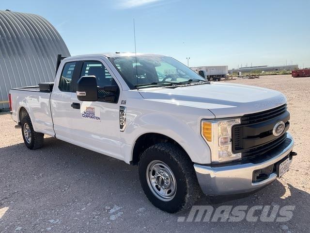 Ford F-250 Pikaplar
