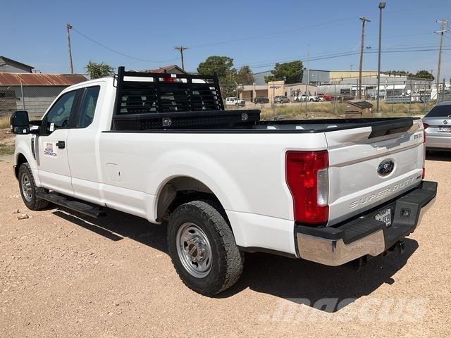 Ford F-250 Pikaplar