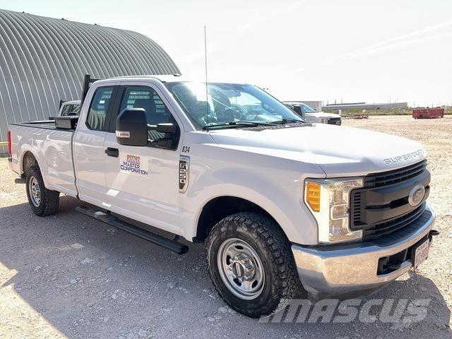 Ford F-250 Pikaplar