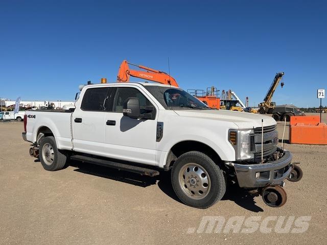Ford F-250 Pikaplar