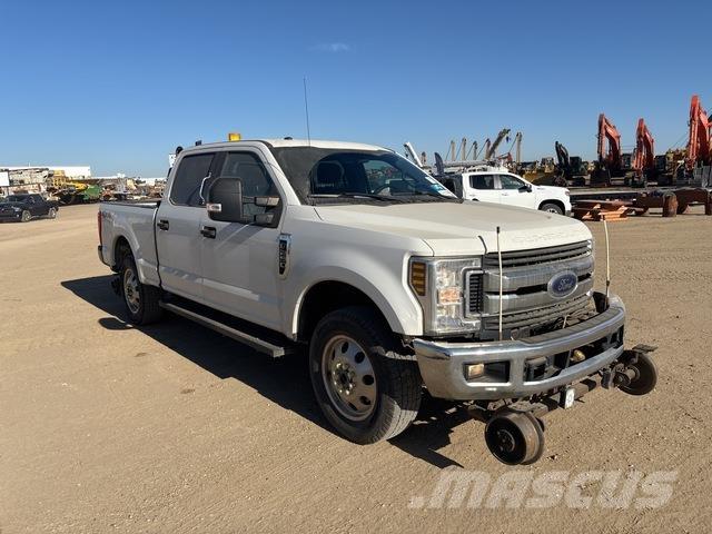 Ford F-250 Pikaplar