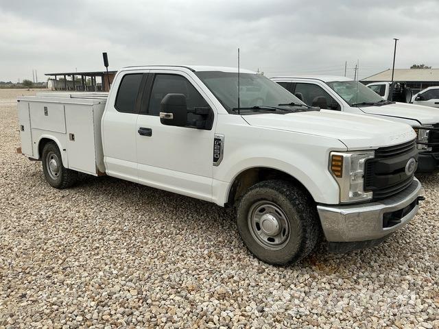 Ford F-250 Pikaplar